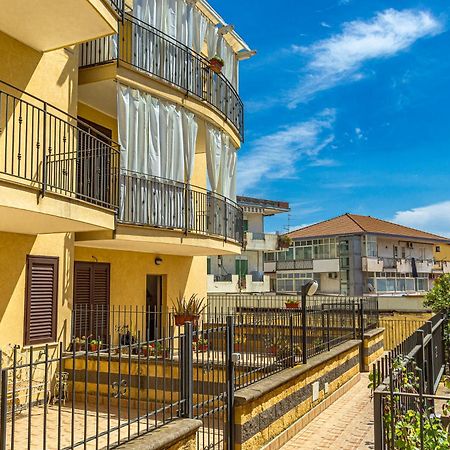 Villetta Desiderio Apartment Giardini Naxos Luaran gambar