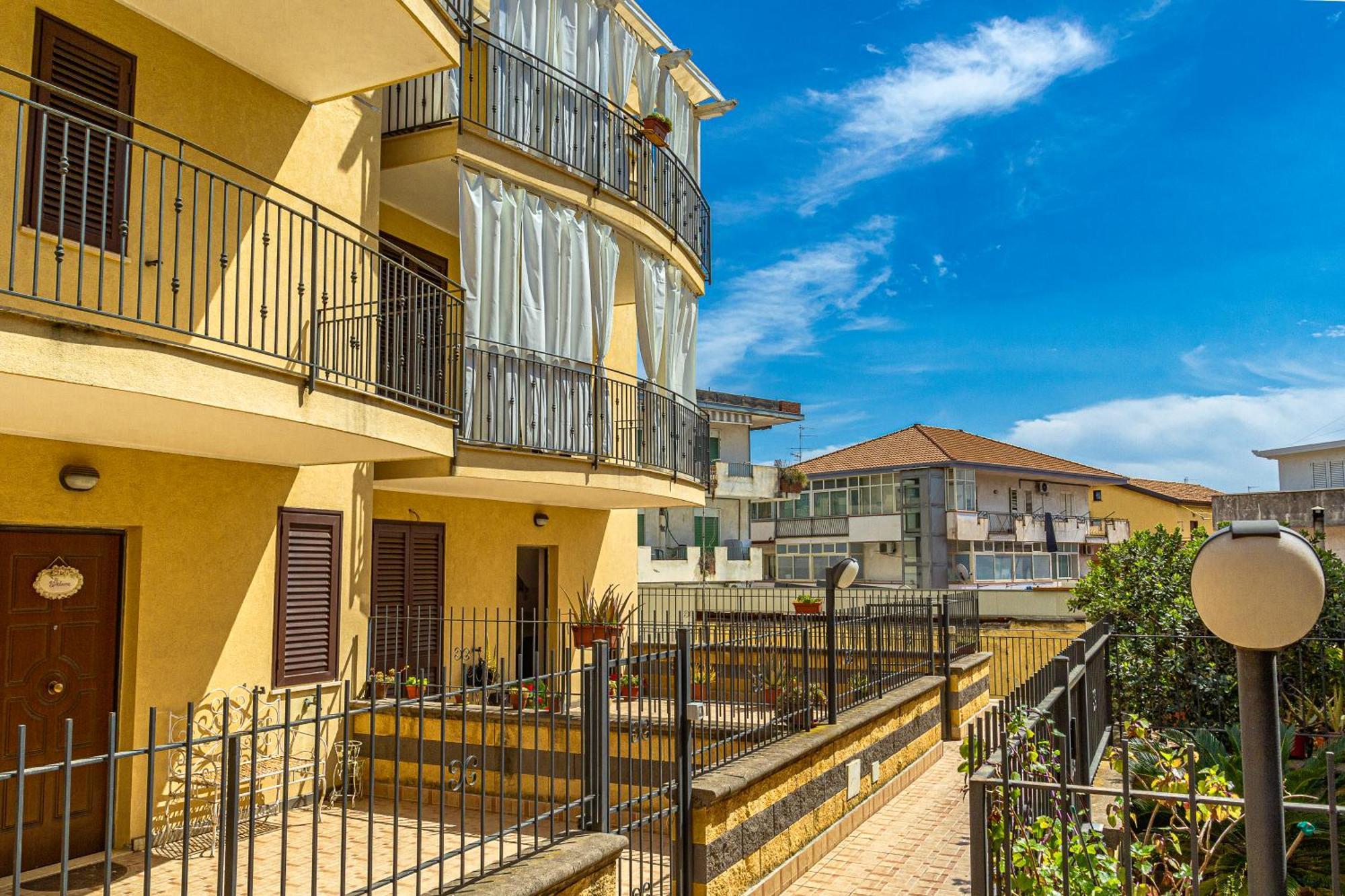 Villetta Desiderio Apartment Giardini Naxos Luaran gambar