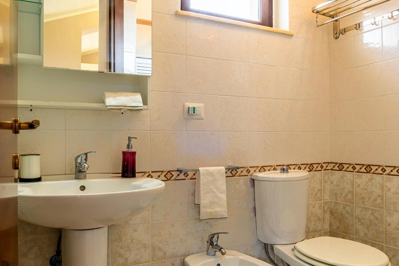 Villetta Desiderio Apartment Giardini Naxos Luaran gambar